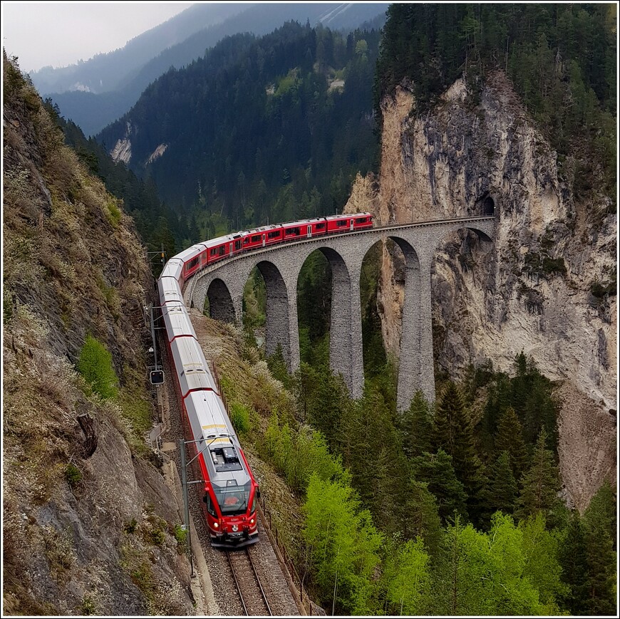 Швейцарские поезда и виадук Ландвассер