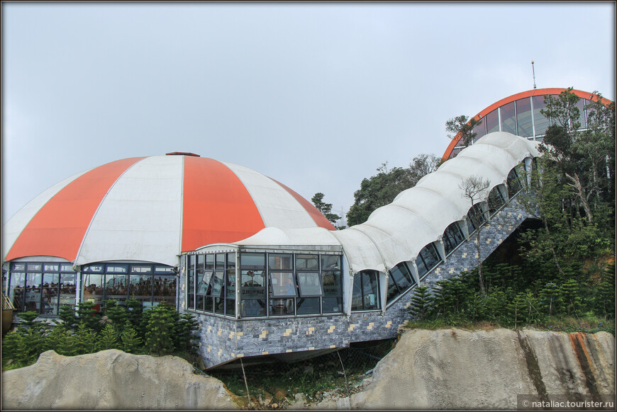 Ba Na Hills: Золотой мост и Французская деревня