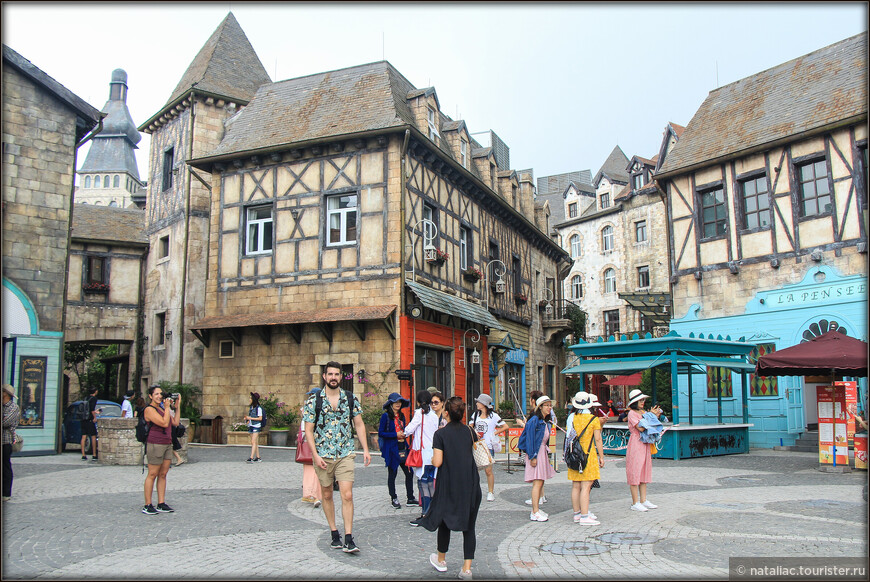 Ba Na Hills: Золотой мост и Французская деревня