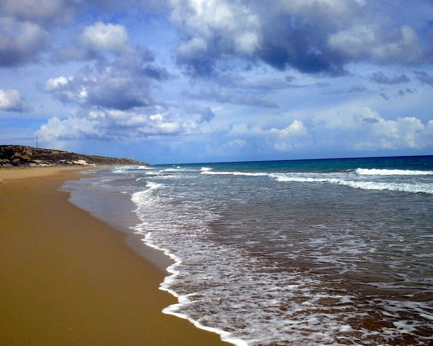 Золотой пляж на Кипре (Золотые пески, Golden Beach)
