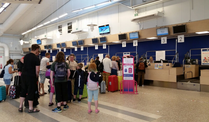 Стойки регистрации в аэропорту Скавста