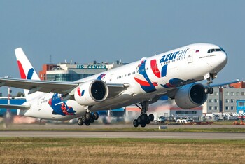 Туристы сильно замёрзли на рейсе Azur Air