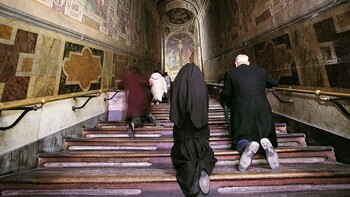 В Риме открыли отреставрированную Святую лестницу