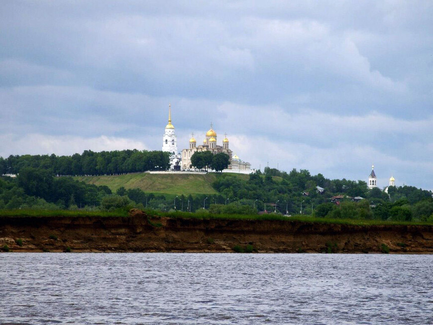 Город владимир на реке клязьме