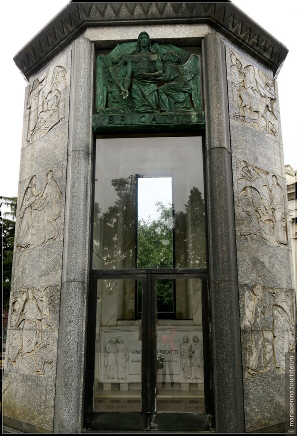 Место тишины и безмятежности в Милане — Cimitero monumentale