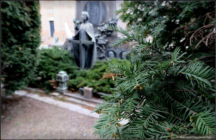 Место тишины и безмятежности в Милане — Cimitero monumentale