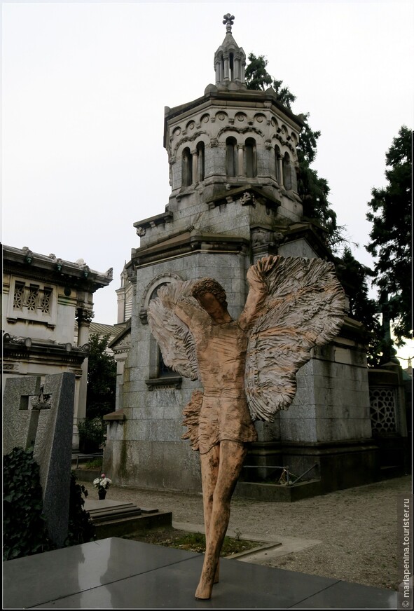 Место тишины и безмятежности в Милане — Cimitero monumentale