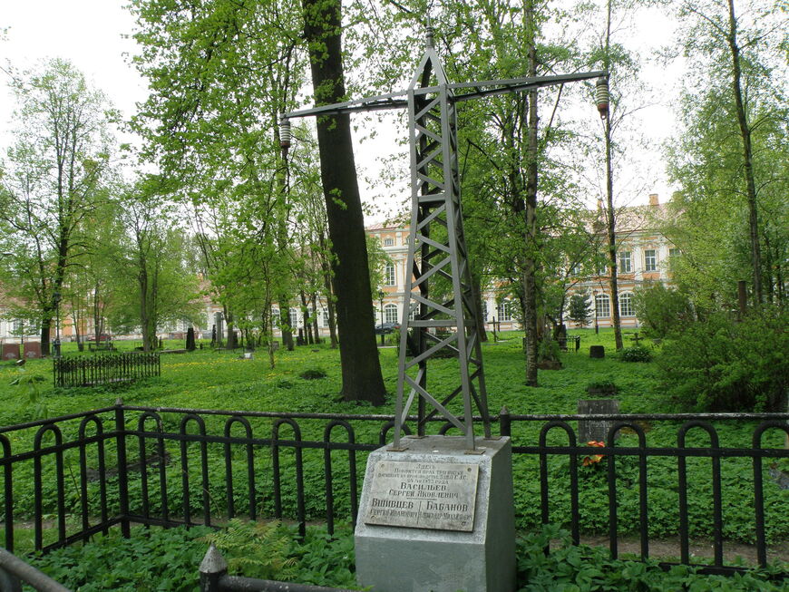 Памятник на Казачьем кладбище
