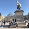 Статуя Людовика XIV у Лувра