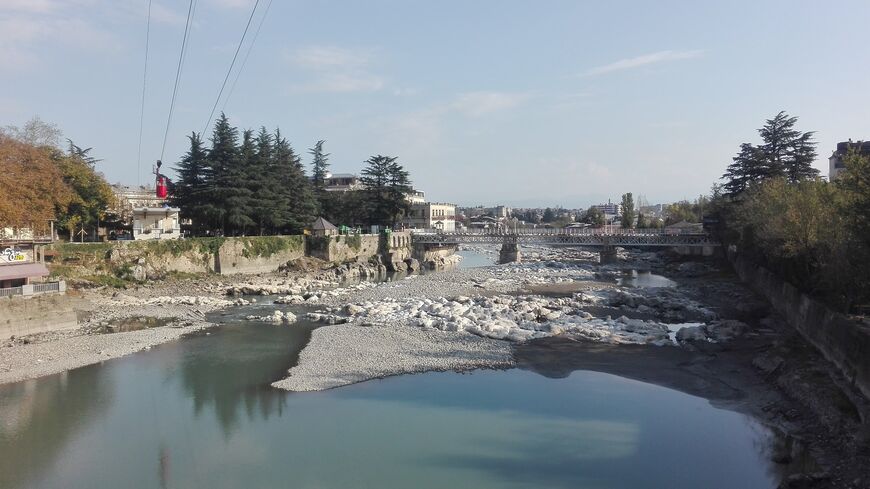 Белый мост в Кутаиси