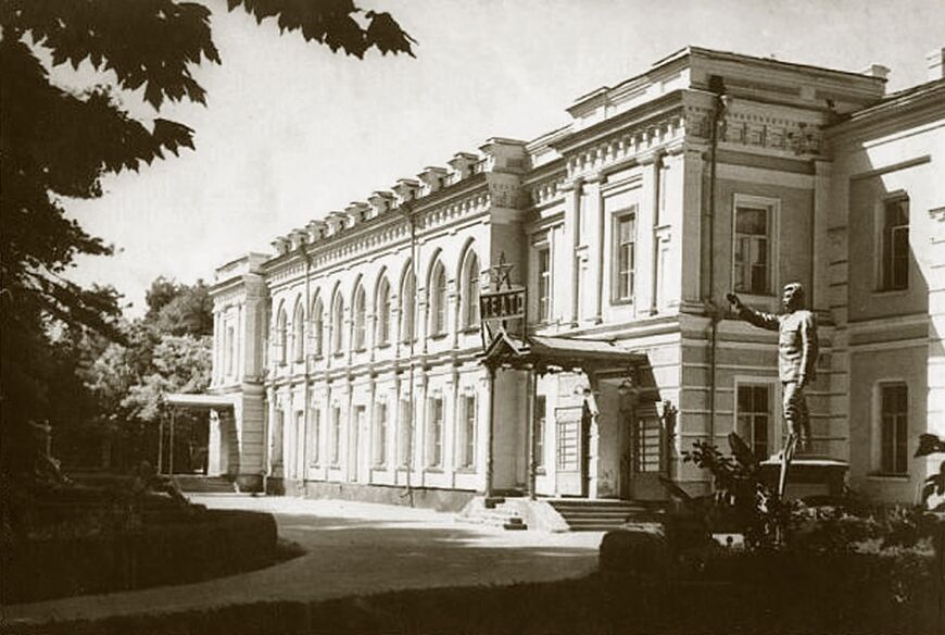 Здание военного губернатора, август 1960 год