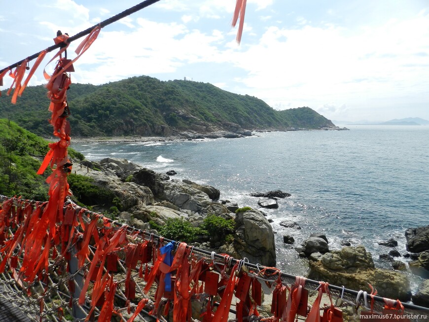 Как попасть на остров Учжичжоу (蜈支洲岛) и что там делать