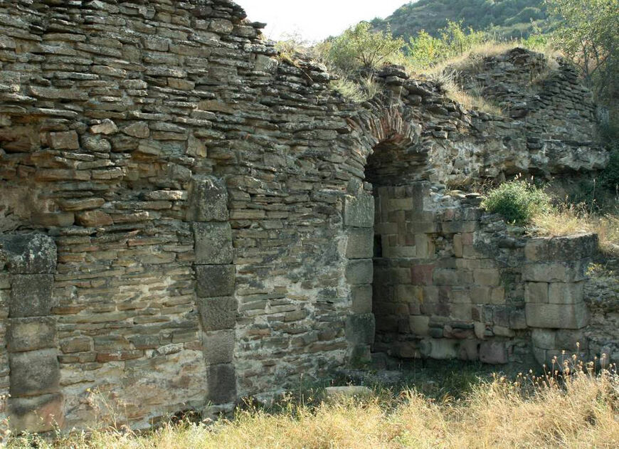 Руины древнего города Армази