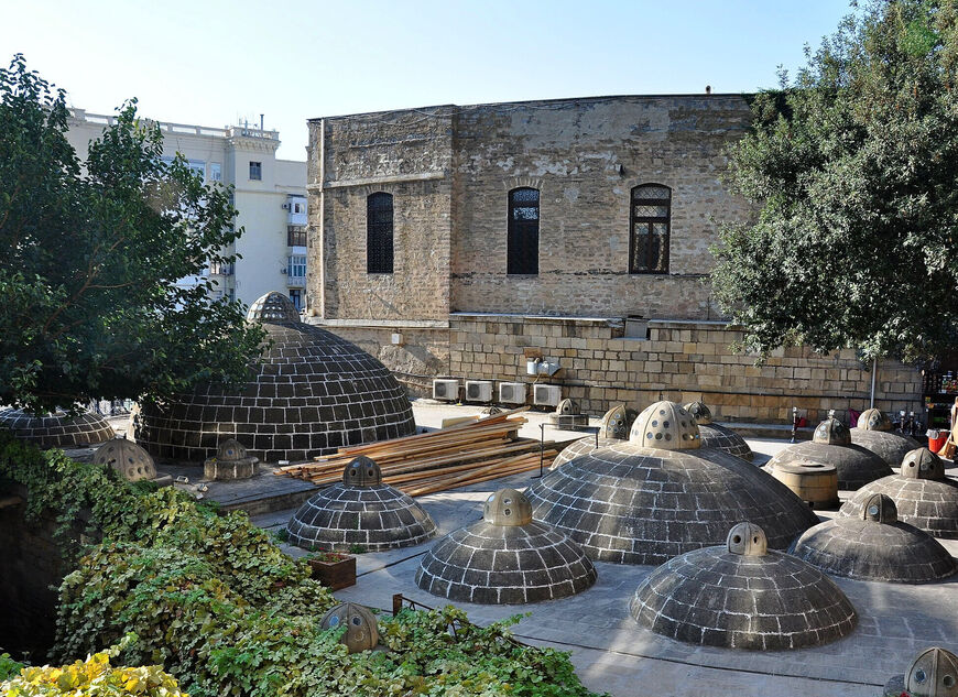 Старый город Ичери Шехер в Баку