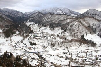 В Японии на подъемнике в горах застряли 160 человек 