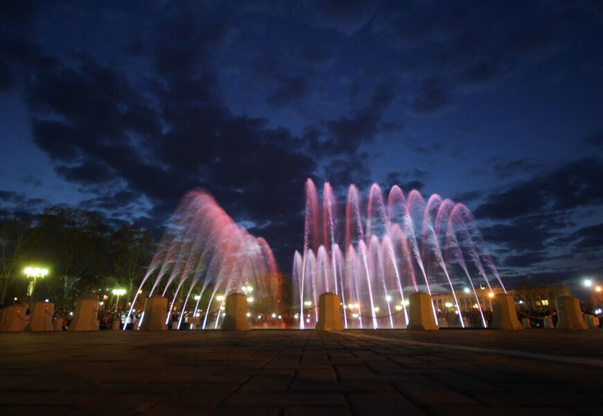 Светомузыкальный сухой фонтан в Череповце