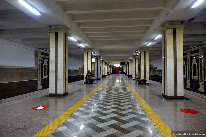 На метро возвратилась к началу улицы Баумана.
