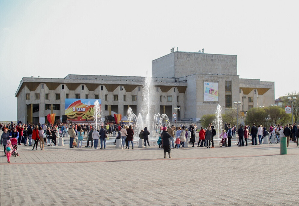 Площадь Молодежи Череповец Фото