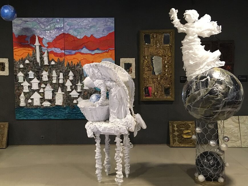 Галерея «Белая лошадь» в Геленджике