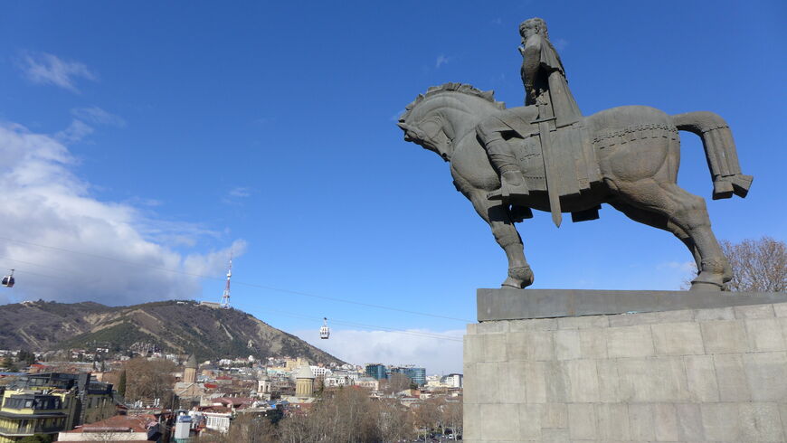 Памятник Вахтангу Горгасали