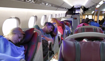 В самолётах «Якутии» появились кресла-кровати с массажем 