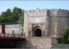 Главный вход в крепость – Стамбульские ворота.