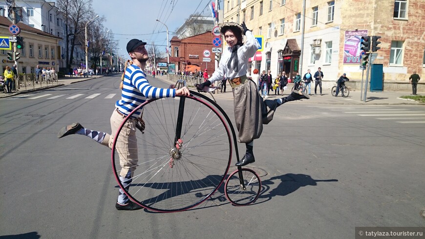 Уникальная выставка исторических велосипедов в Костроме