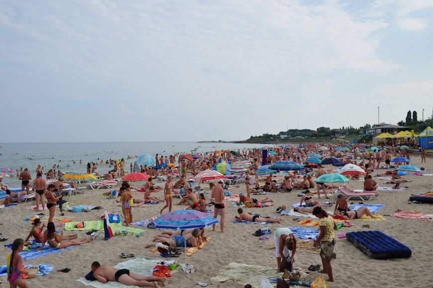 Пляж Черноморска-Ильичевска