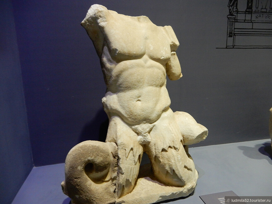 статуя Тритона из  музея Эфеса