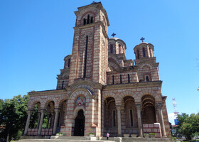 По великим соборам Белграда