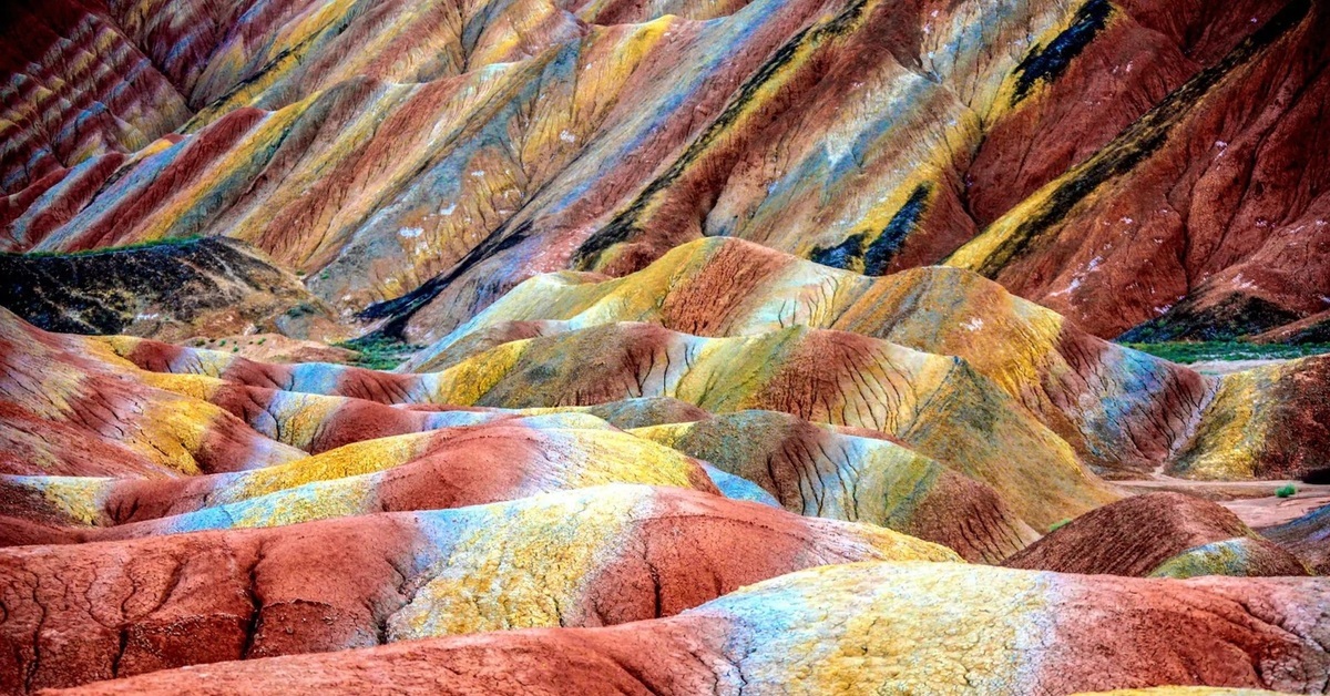 Радужные горы в китае фото