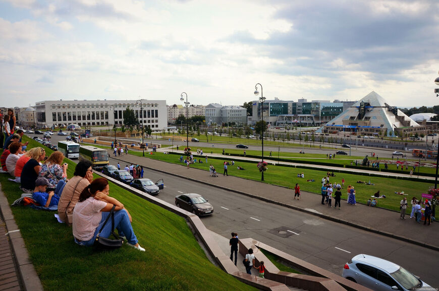 Вид на «Пирамиду» со стороны Казанского Кремля