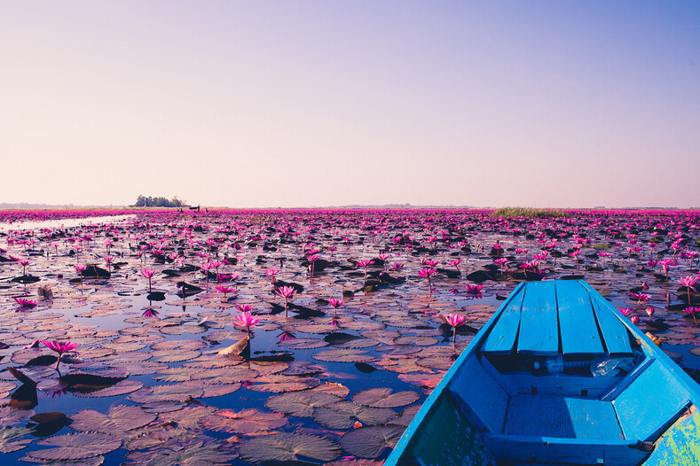 11 удивительно красивых озер со всего света