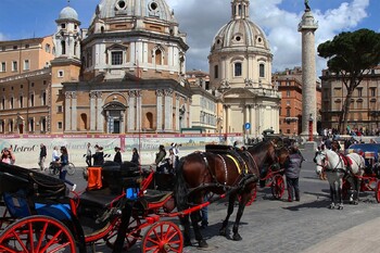 Власти Рима запретят использование конных экипажей для туристов 