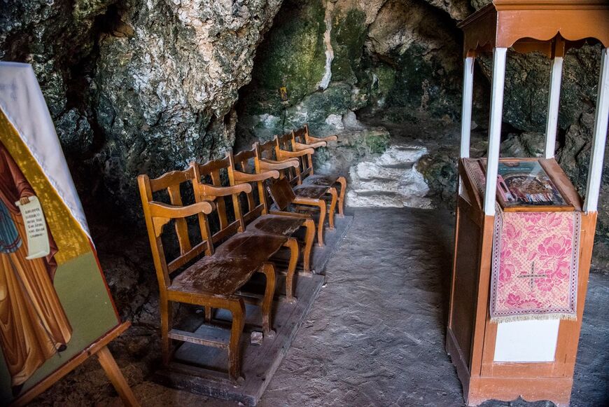 Пещерная часовня Сорока святых (Agioi Saranta)