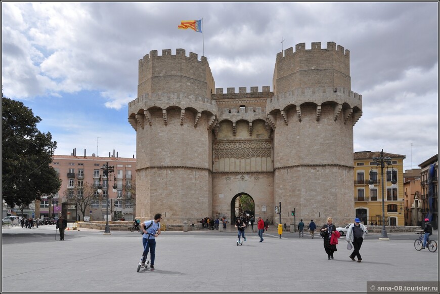 Валенсия. Достопримечательности исторического центра и порт