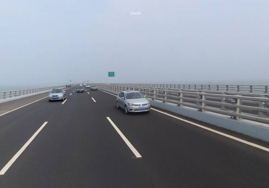 Циндаоский мост (Jiaozhou Bay Bridge)