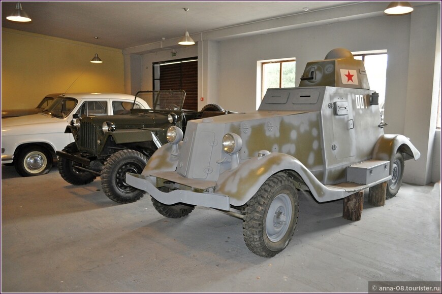 БА-20 Легкий броневой автомобиль. Выпускался в 1936-1942 гг.