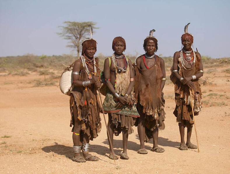Африканские племена, которые можно посетить без риска для жизни