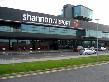 Аэропорт в Ирландии приостановил работу из-за возгорания в самолёте
