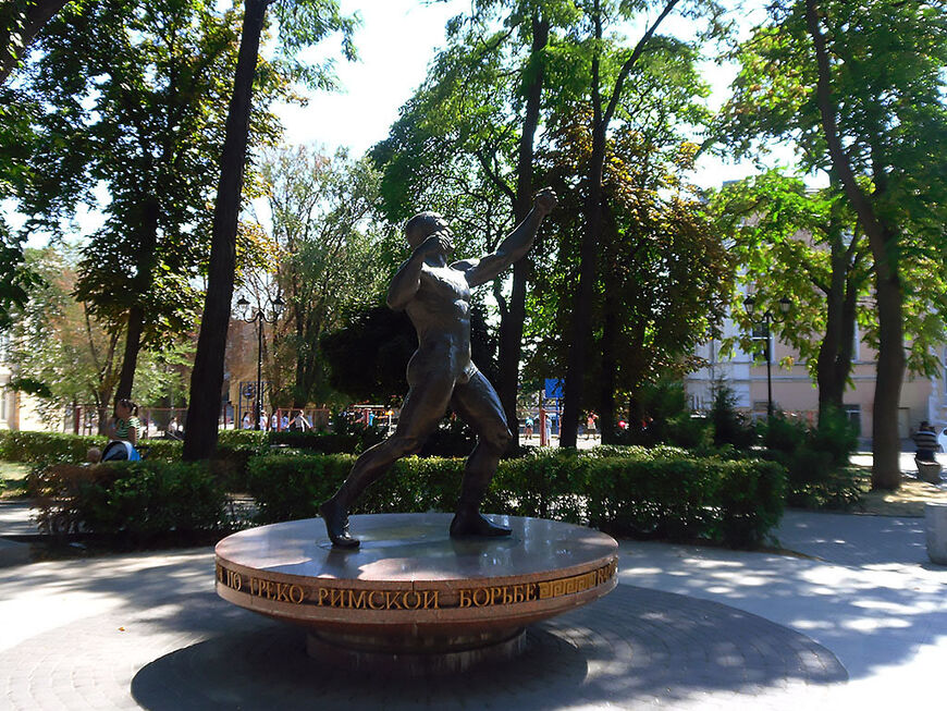 Памятник Самургашеву