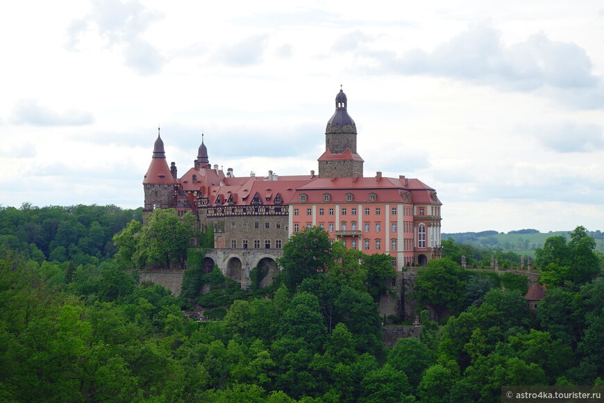 Muss sehen Земли Клодзкой в парке МиниЕвроЛанд и их оригиналы