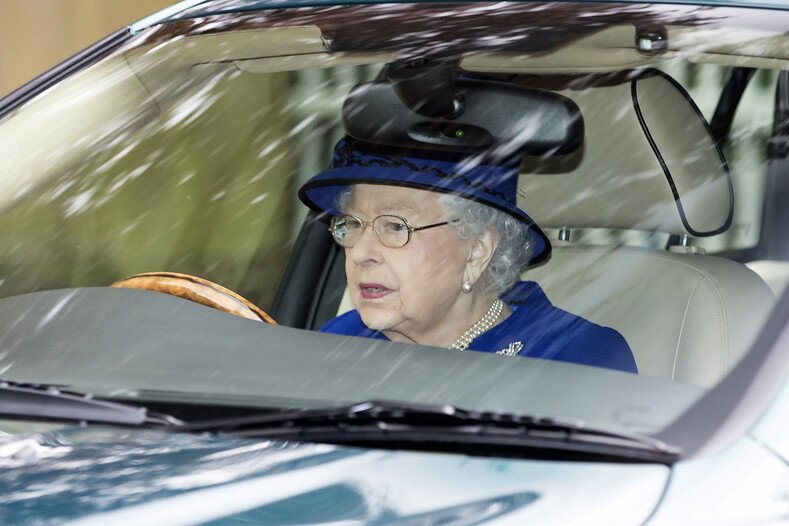 7 законов Британии, не распространяющихся на королеву