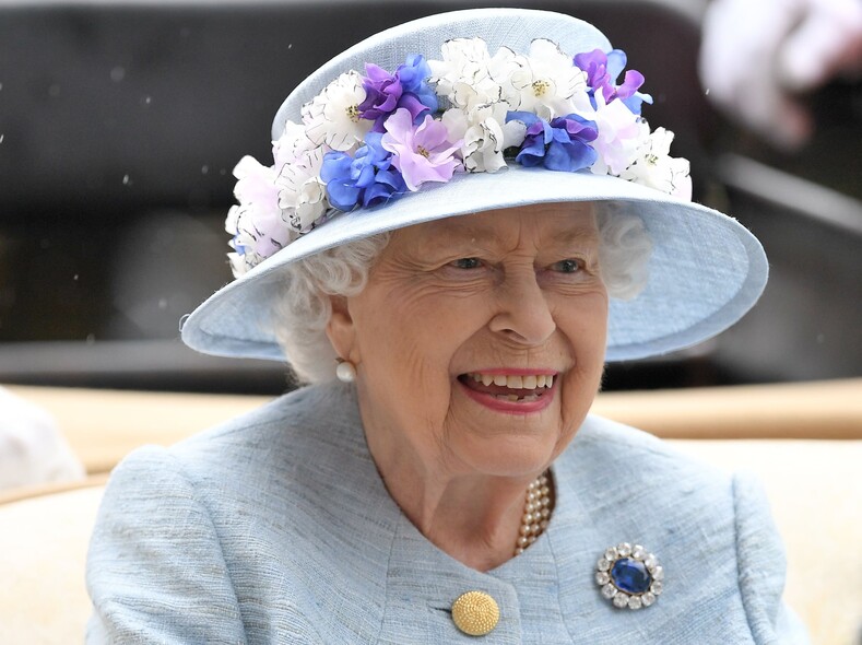 7 законов Британии, не распространяющихся на королеву