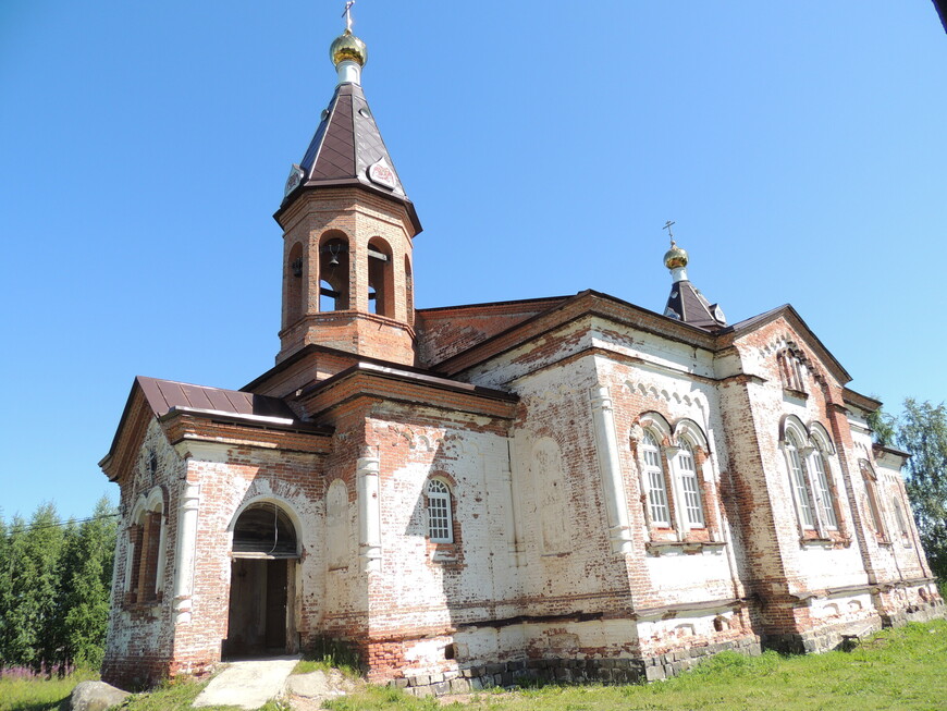 Церковь Троицы Живоначальной в селе Кончезеро. 