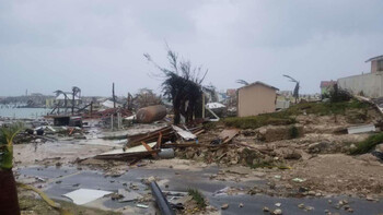 На Багамах жертвами урагана Дориан стали пять человек