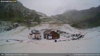 В горах Сочи выпал первый снег