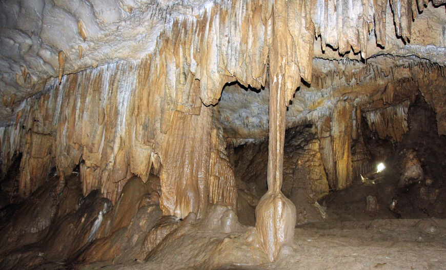 Пещера Абрскила (Отапская пещера)