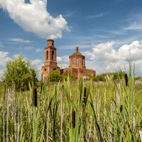 Церковь Феодора Трихины в Суханово была возведена в период между 1821 и 1827 гг. 