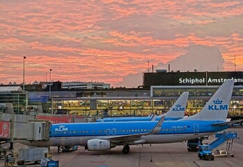Туристов предупреждают о сбоях в работе аэропорта Амстердама 